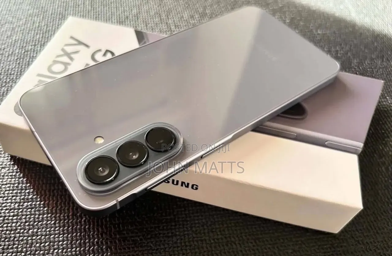 New Samsung Galaxy A57 256 GB Gray