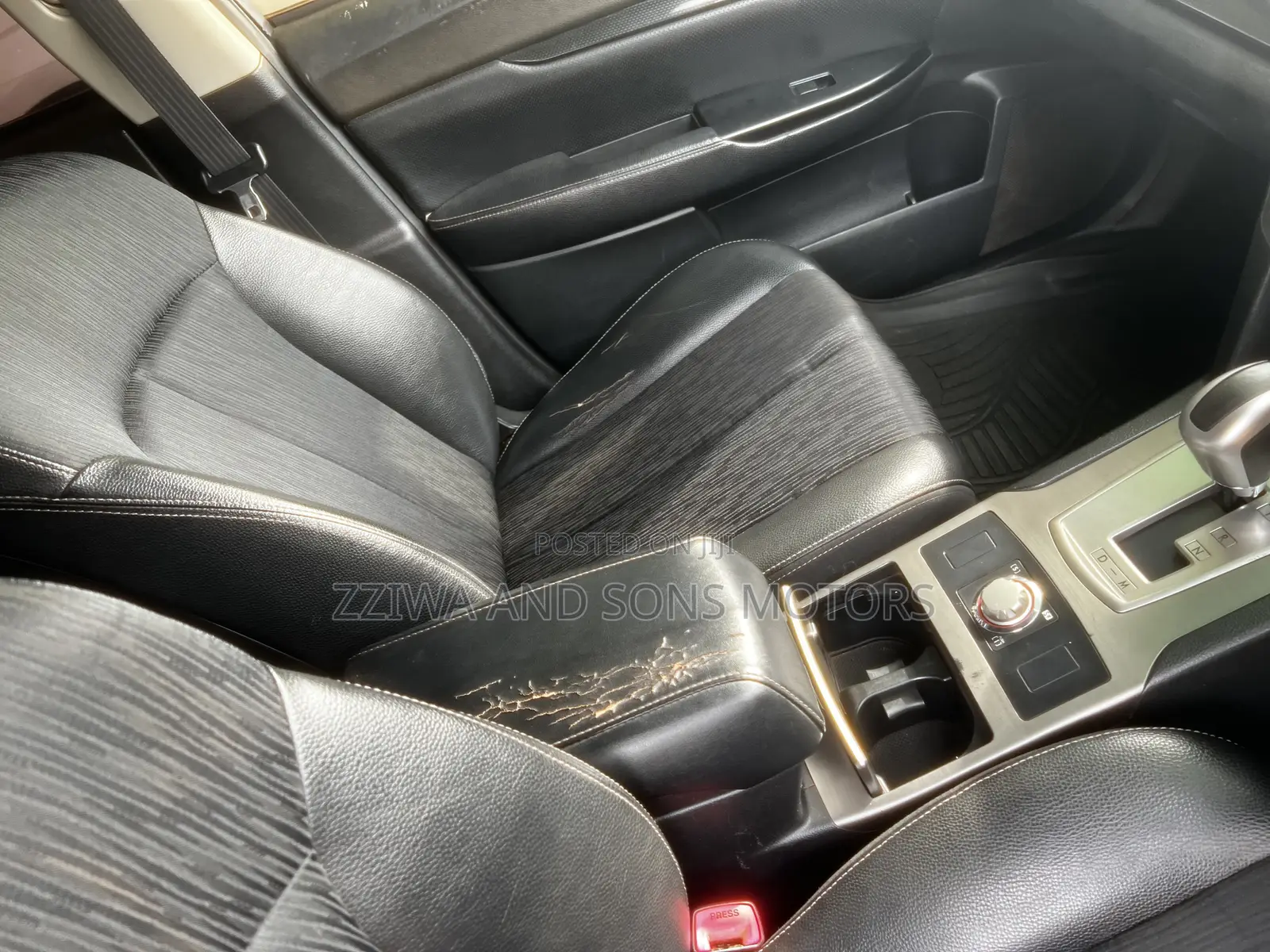 Subaru Forester 2.5XT Premium 2011 Gray