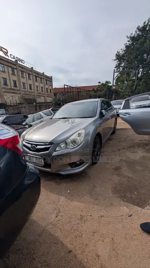 Subaru Legacy 2011 Silver