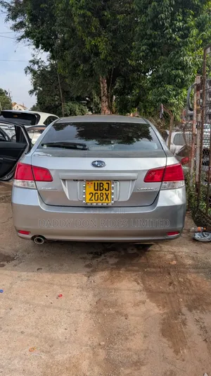 Subaru Legacy 2011 Silver
