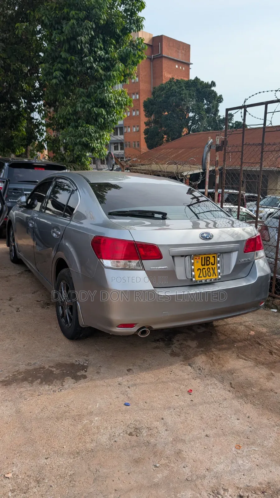Subaru Legacy 2011 Silver