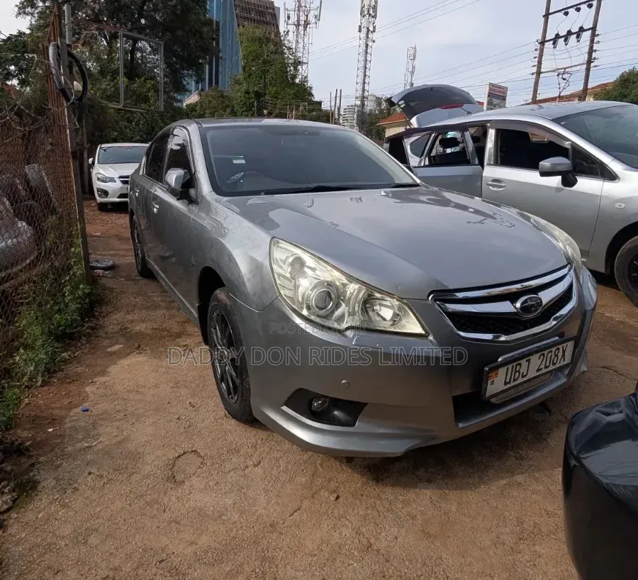 Subaru Legacy 2011 Silver