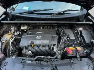 Toyota Corolla Rumion 2011 Maroon