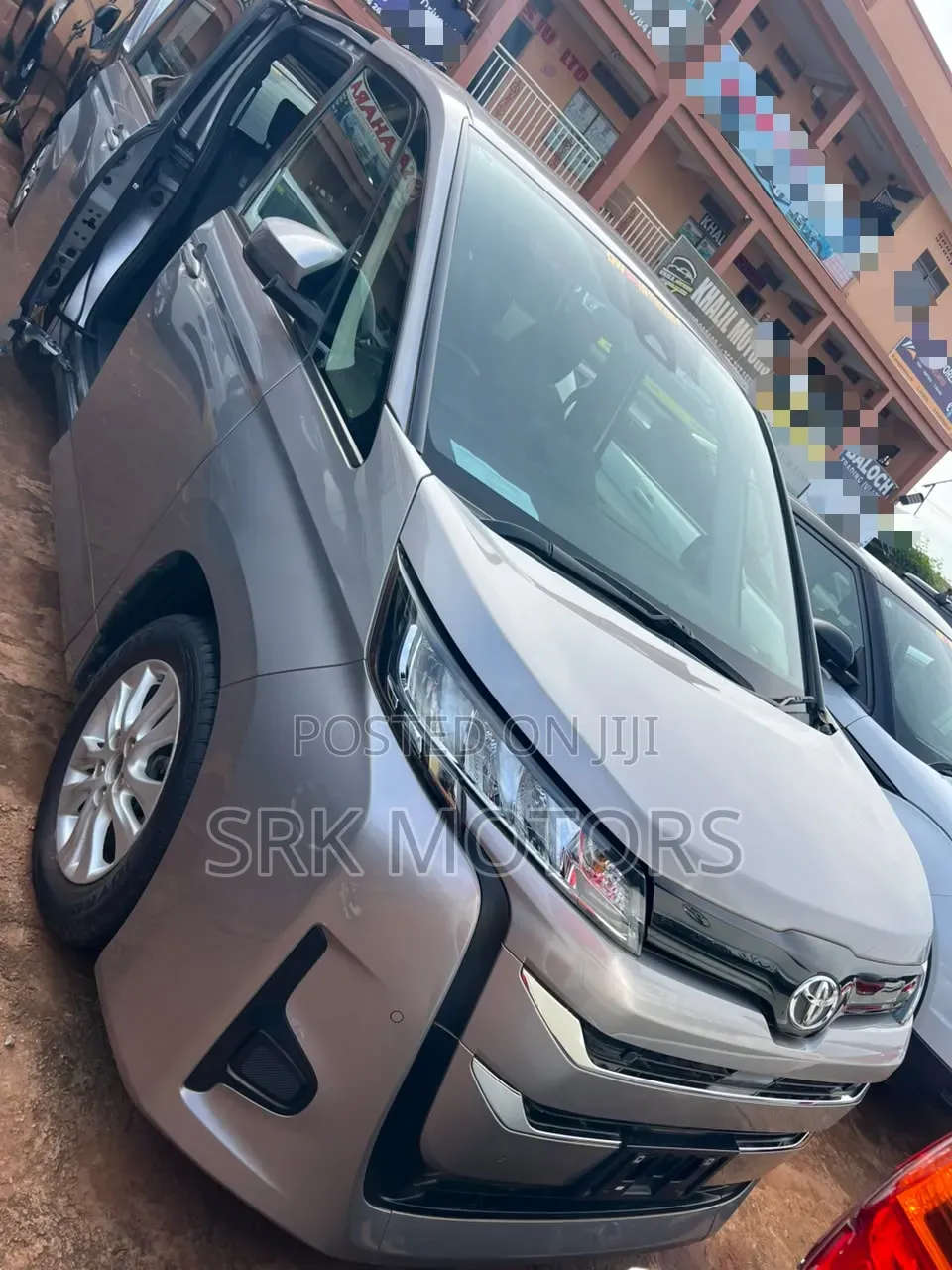 Toyota Noah 2.0 AWD (8 Seater) 2020