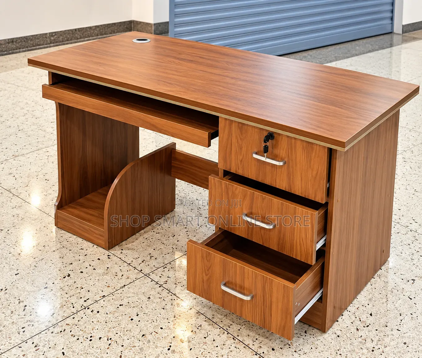 Computer Office Desks With Keyboard Tray
