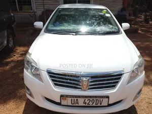 Toyota Premio 2011 Green