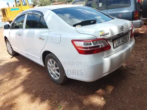 Toyota Premio 2011 Green