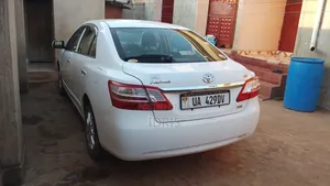 Toyota Premio 2011 Green