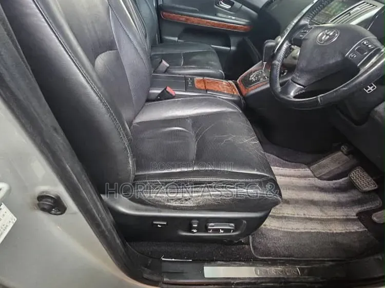 Toyota Harrier 2010 Silver