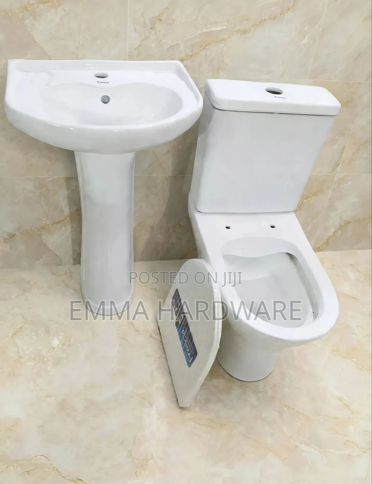 Toilet With Besin Full Sets/ With Accessories Frencia Good Qualit