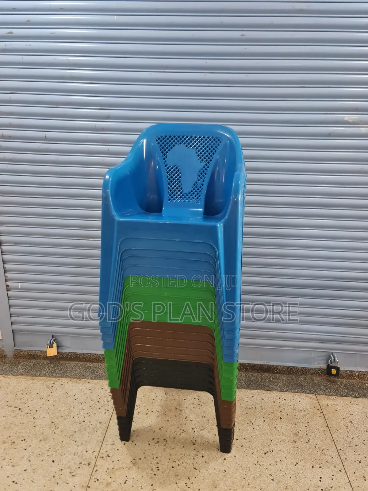 Peppy Plastic Chairs Plastic Chairs