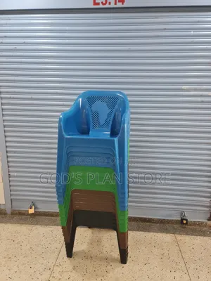 Peppy Plastic Chairs Plastic Chairs