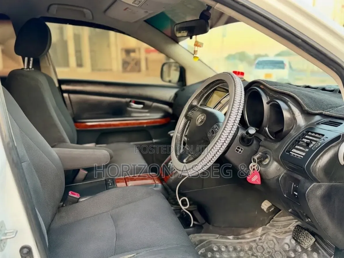 Toyota Harrier 2009 White