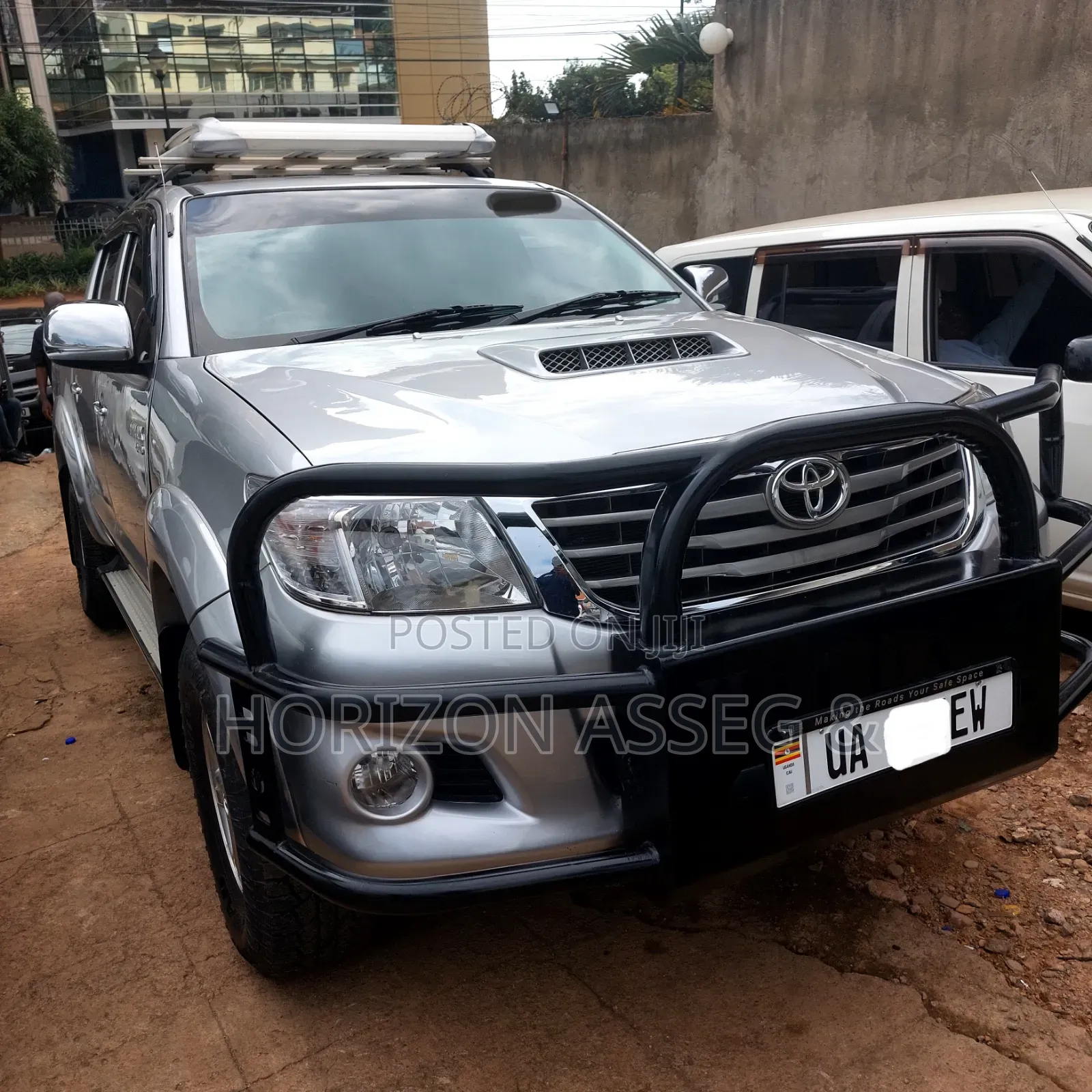 Toyota Hilux 2.5 D-4D 4X4 SRX 2011 Silver