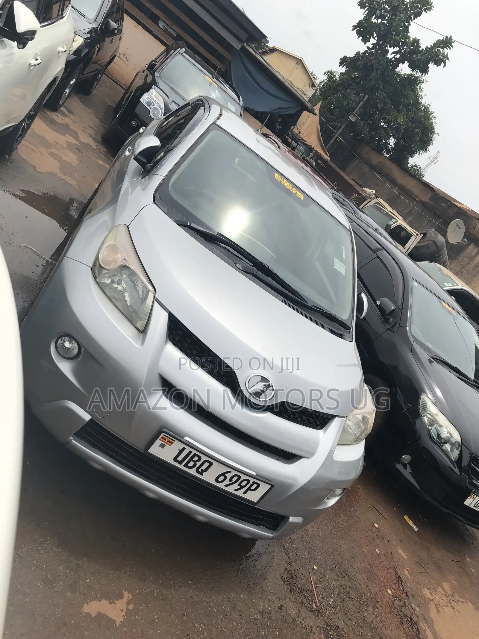 Toyota IST 2010 Silver