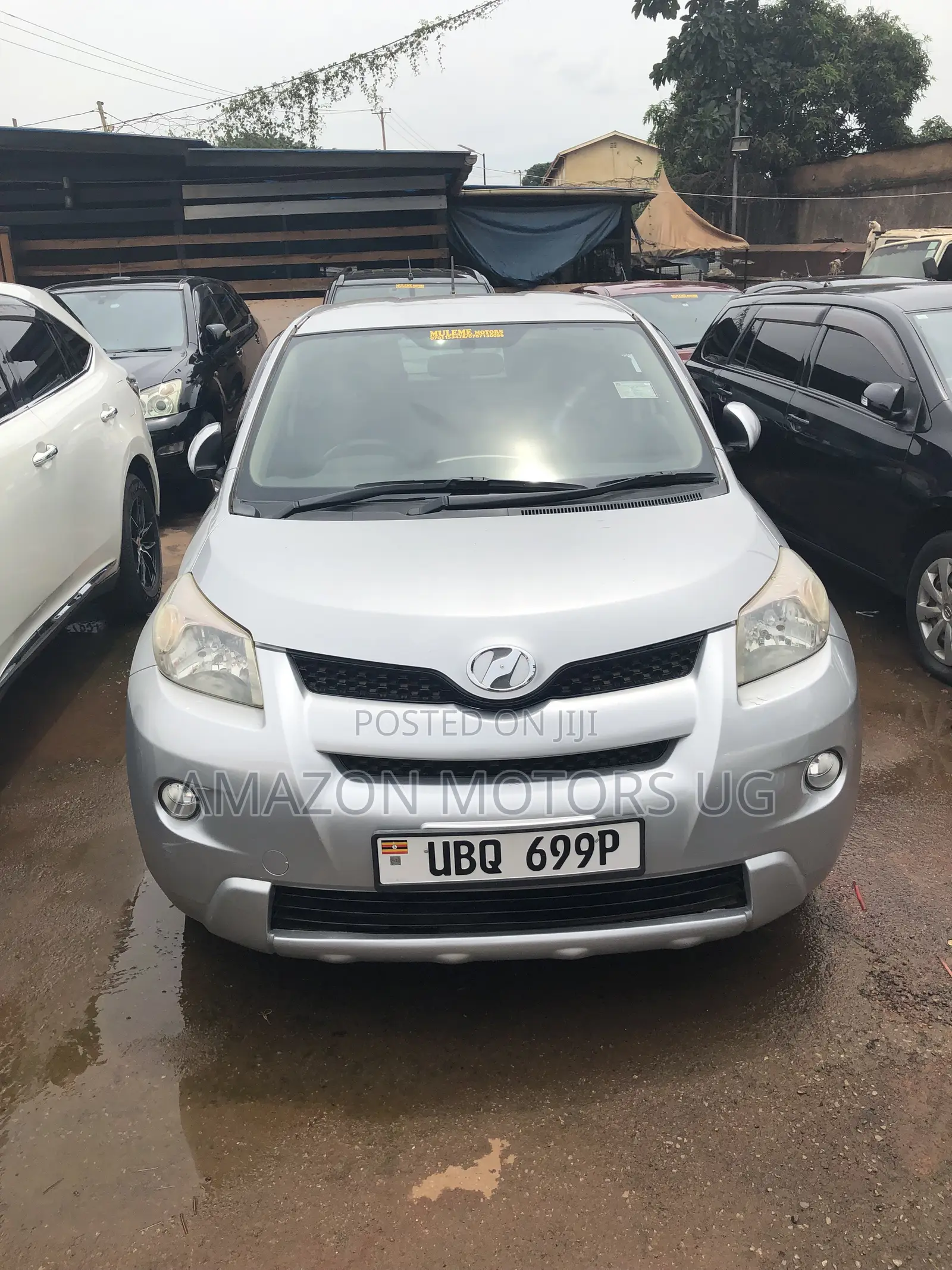 Toyota IST 2010 Silver