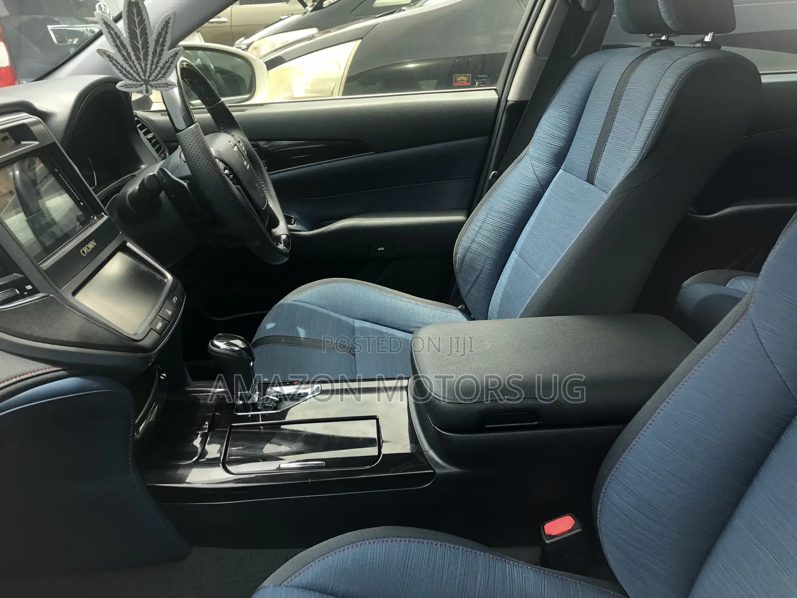 Toyota Crown 2015 White