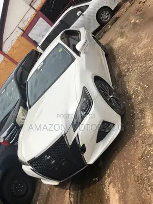 Toyota Crown 2015 White