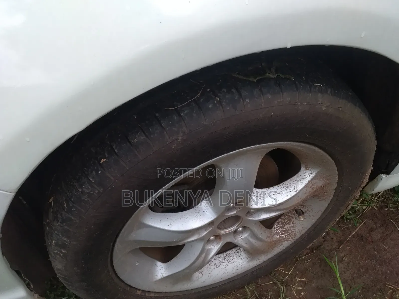 Mitsubishi Grandis 2004 Off white