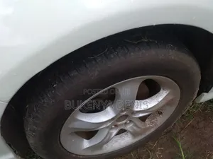 Mitsubishi Grandis 2004 Off white
