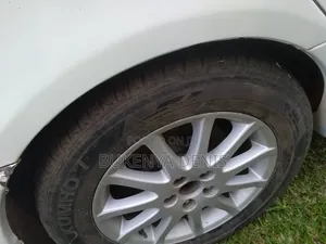 Mitsubishi Grandis 2004 Off white