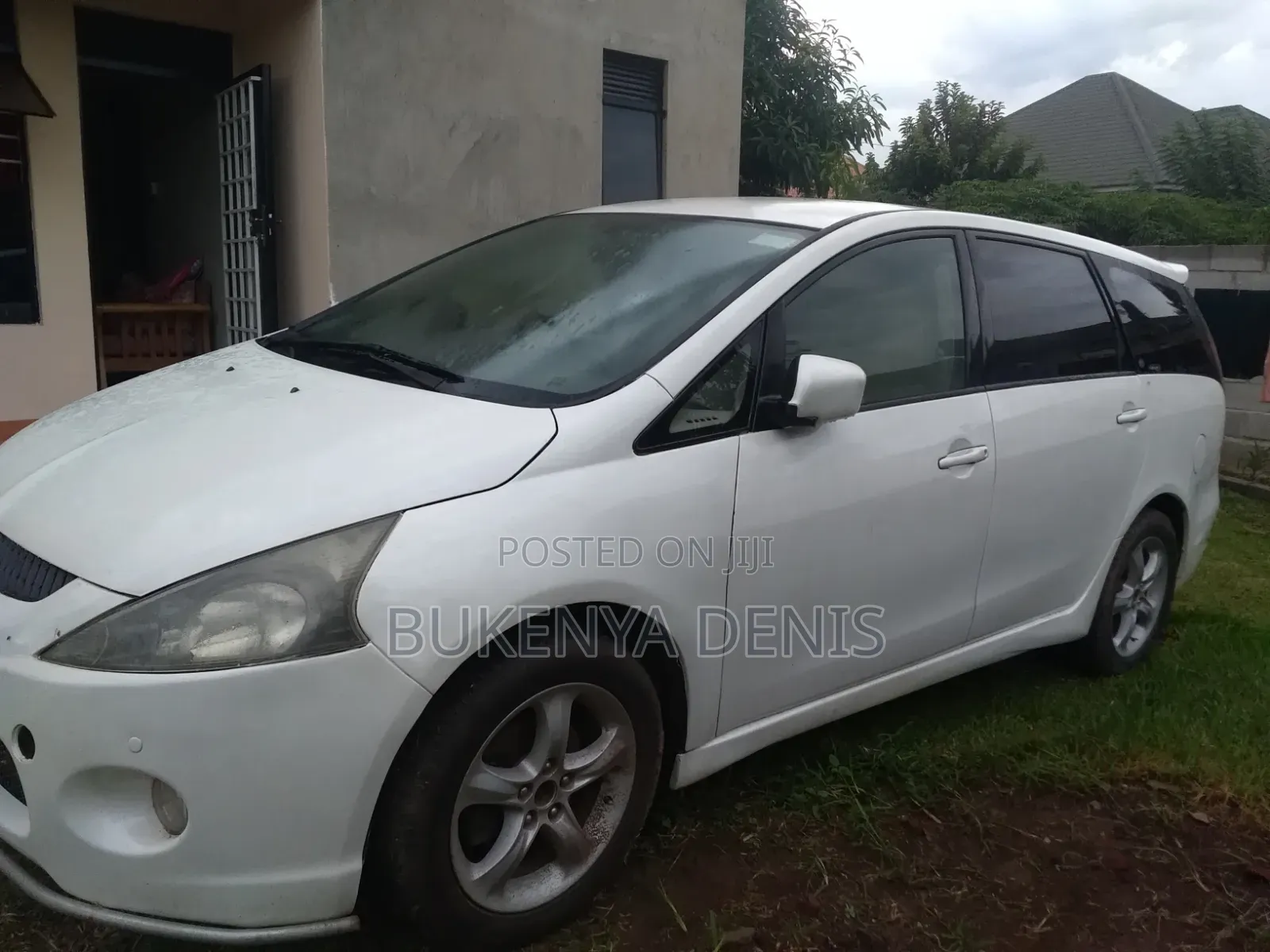 Mitsubishi Grandis 2004 Off white
