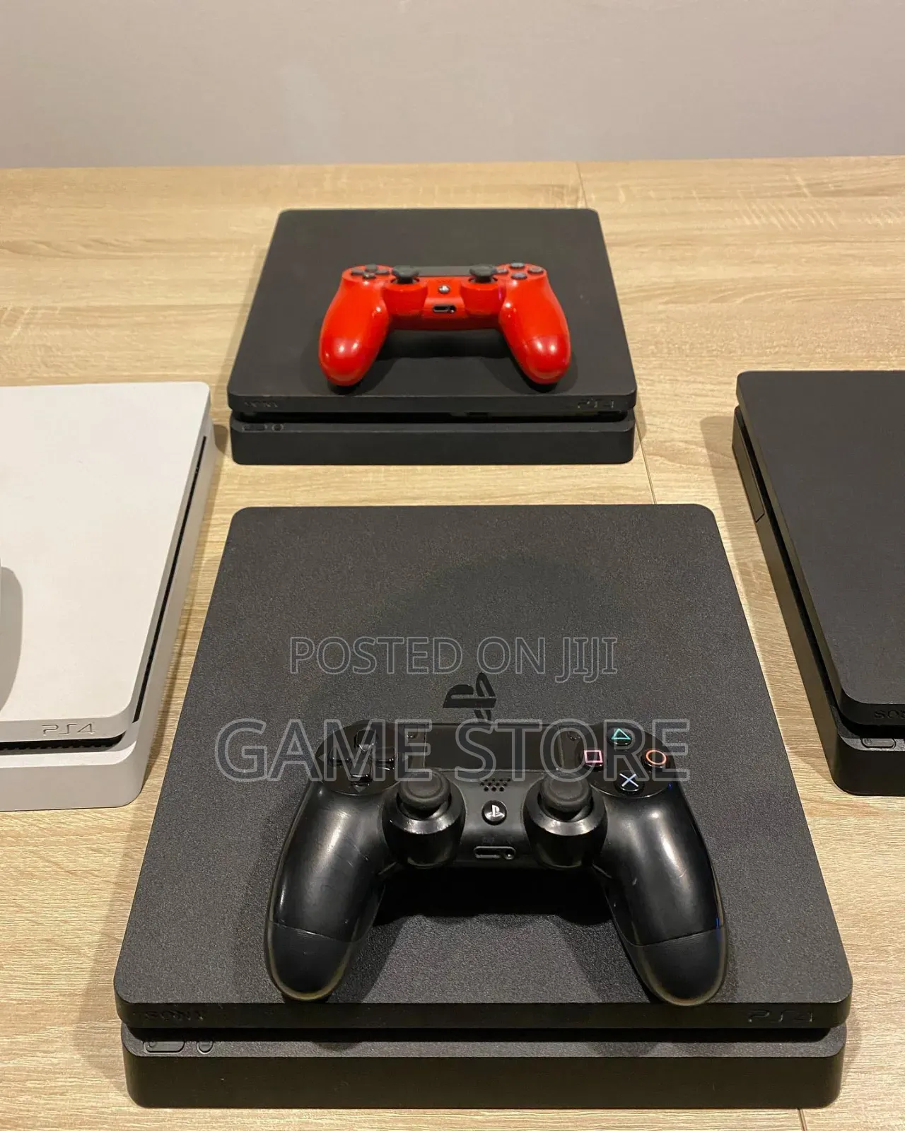 PS4 Slim – When the Boys Come Over, Hide the Last Rolex!