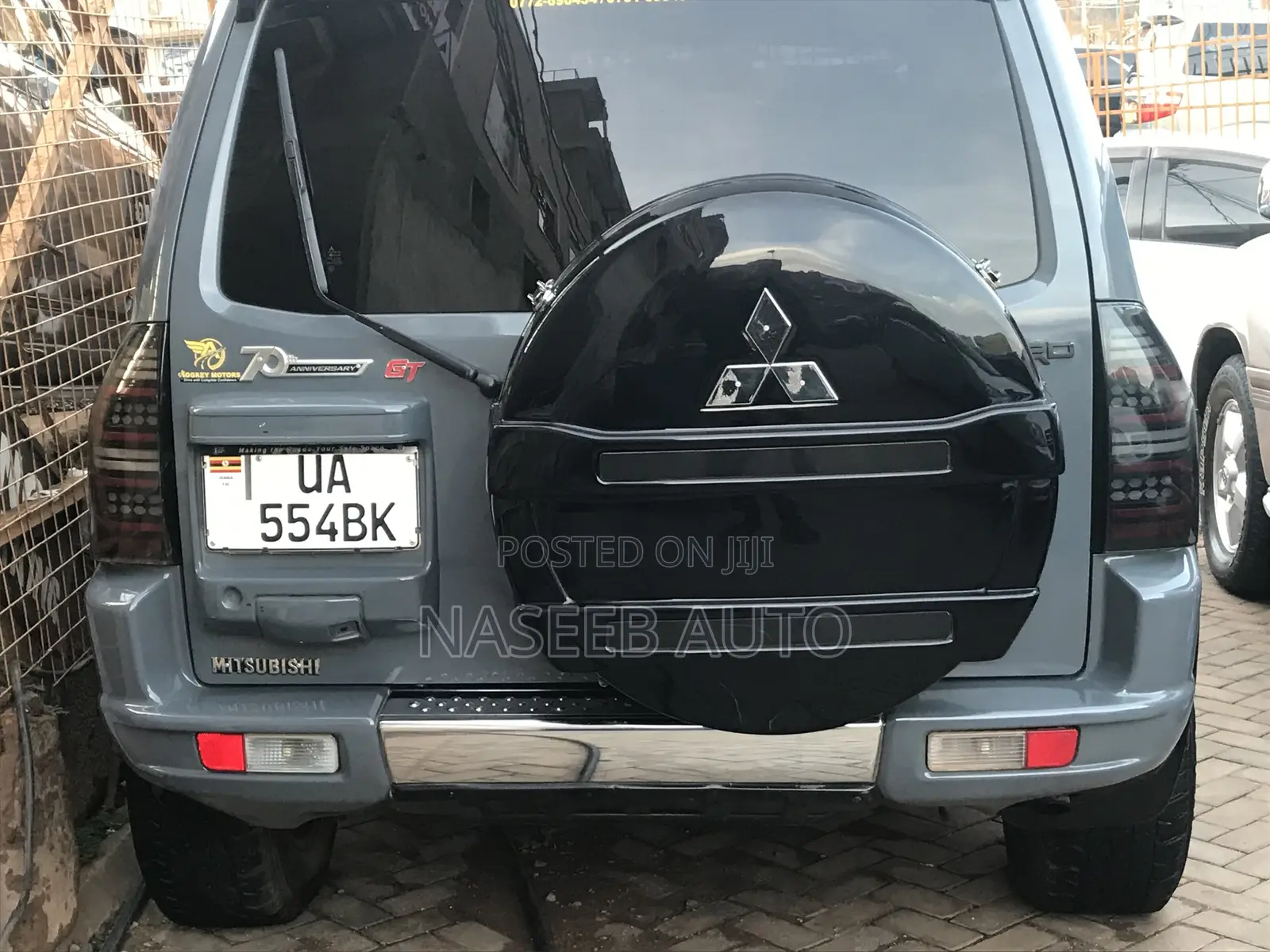 Mitsubishi Pajero 2009 Gray