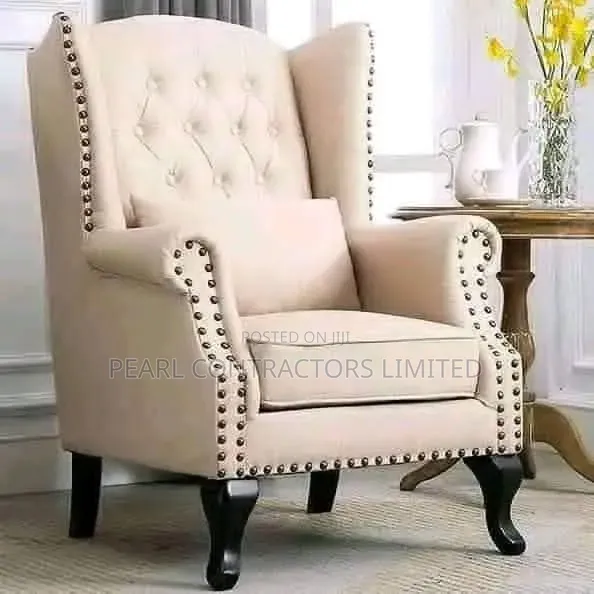 Sofa Chairs/Accent England Sofa Couches in Any Colour From