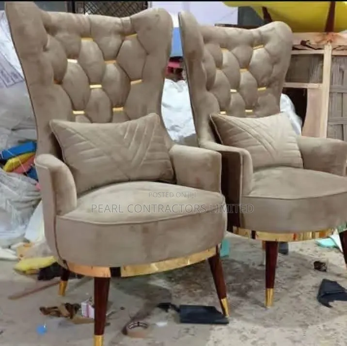 Sofa Chairs/Accent England Sofa Couches in Any Colour From