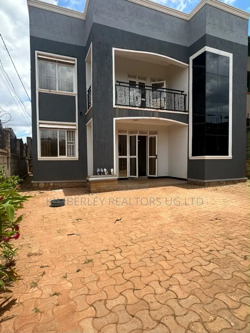 4bdrm House in Division A for sale