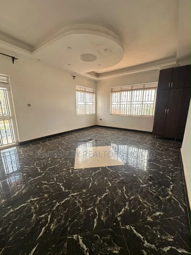 4bdrm House in Division A for sale