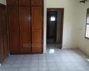 4bdrm Bungalow in Seeta-Namuganga for sale