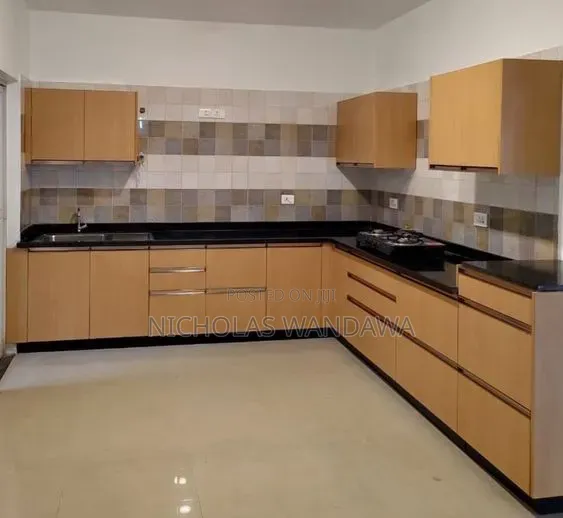 4bdrm Bungalow in Seeta-Namuganga for sale