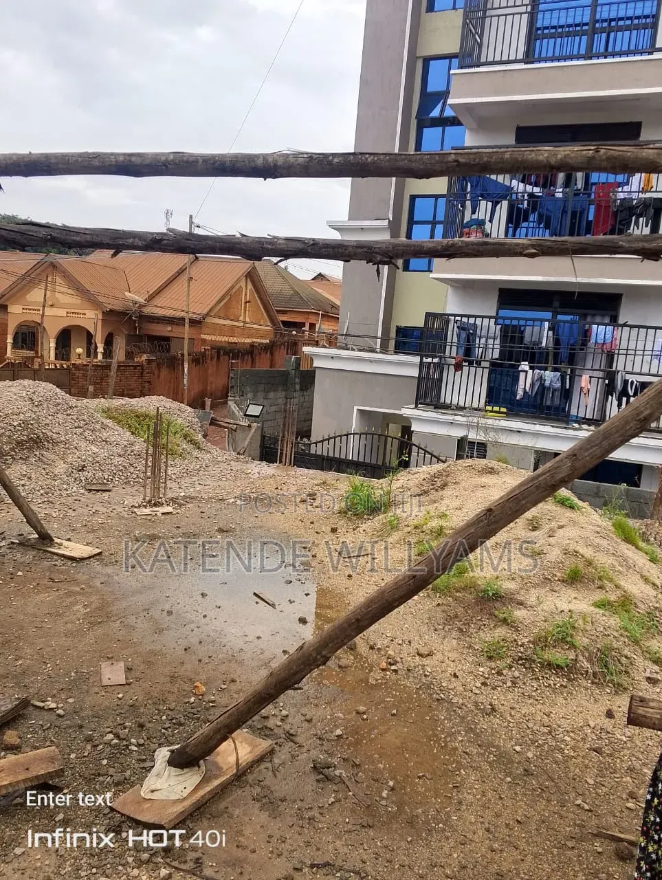 4bdrm Apartment in Masajja, Makindye for sale
