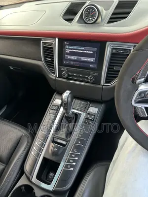 Porsche Macan GTS 2018 White