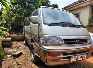 Toyota HiAce 1996 Brown