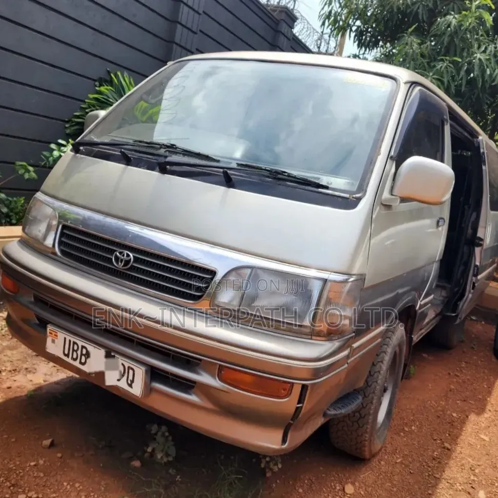 Toyota HiAce 1996 Brown