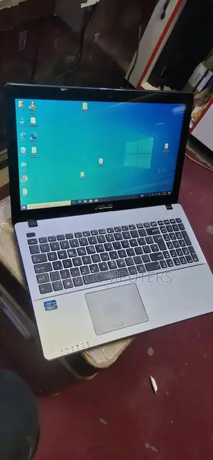 Laptop Asus X550CC 4GB Intel Core i3 HDD 320GB
