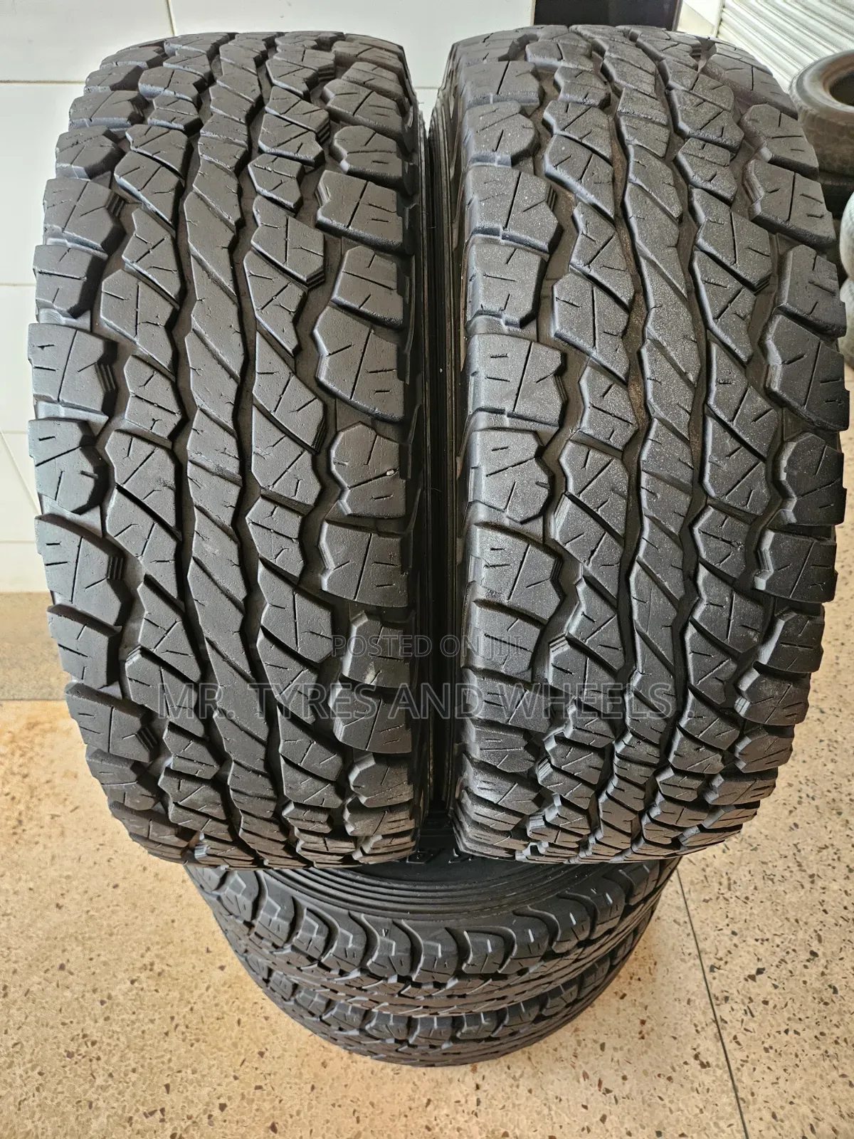 31× 10.50 R15 Dunlop Original Thailand Tires Foreign Used Tires.