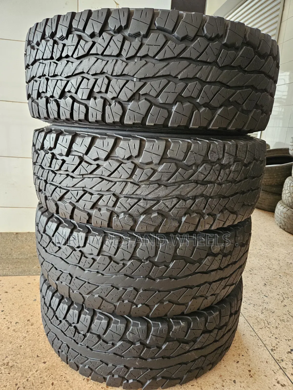 31× 10.50 R15 Dunlop Original Thailand Tires Foreign Used Tires.