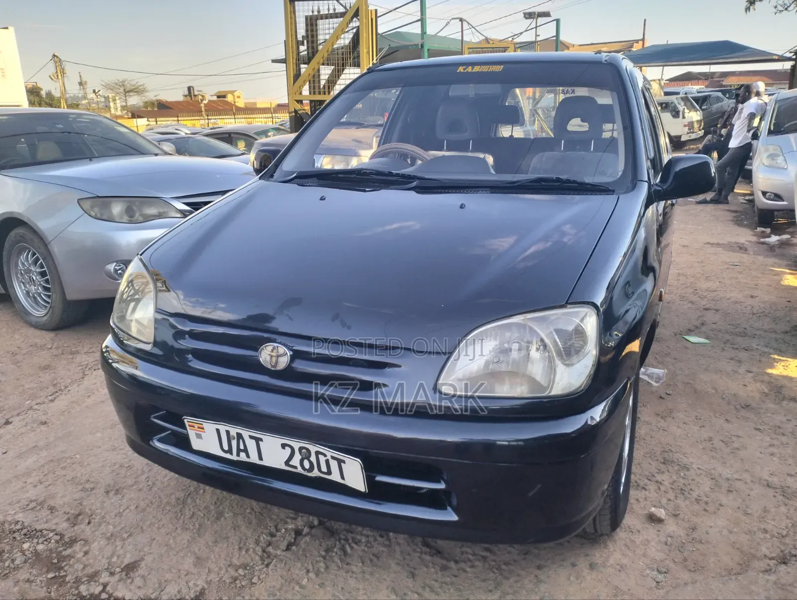 Toyota Raum 1.5 AWD 2001 Black
