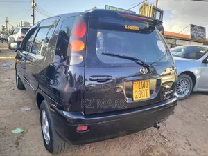 Toyota Raum 1.5 AWD 2001 Black