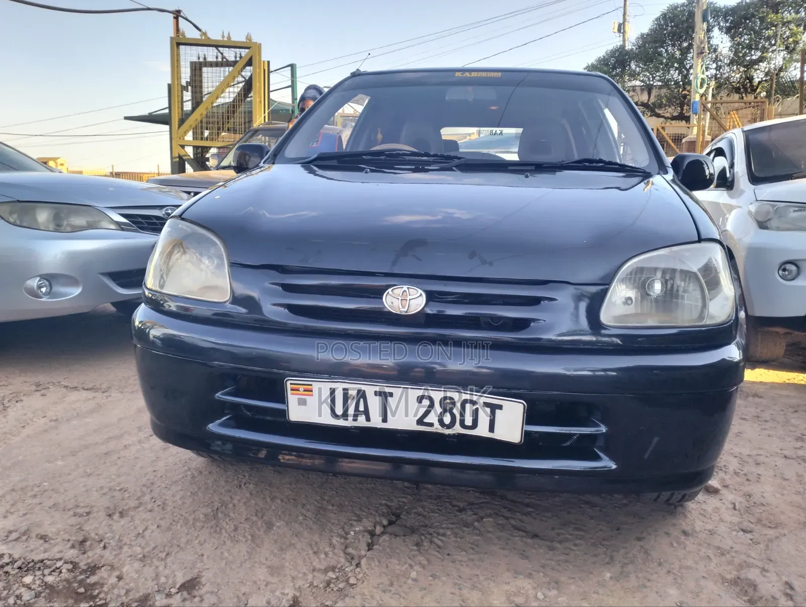 Toyota Raum 1.5 AWD 2001 Black