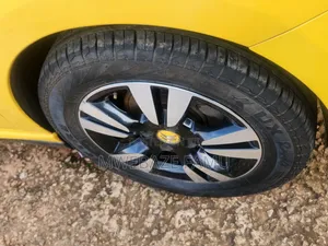 Citroen C3 2011 Yellow