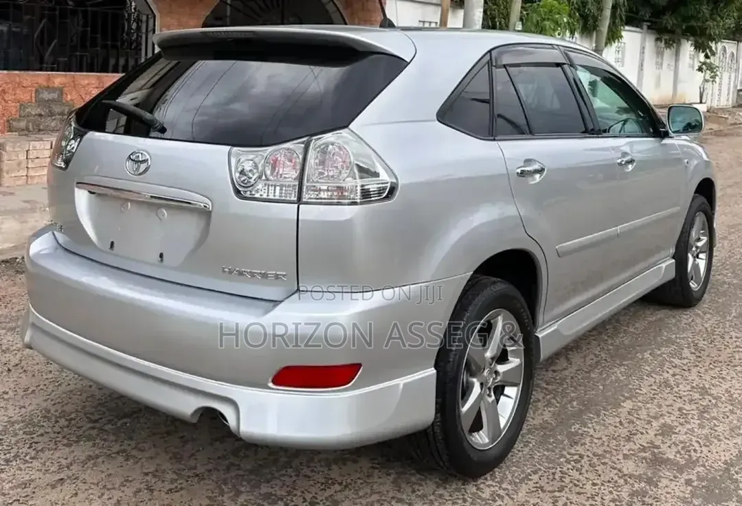 Toyota Harrier 2009 Silver