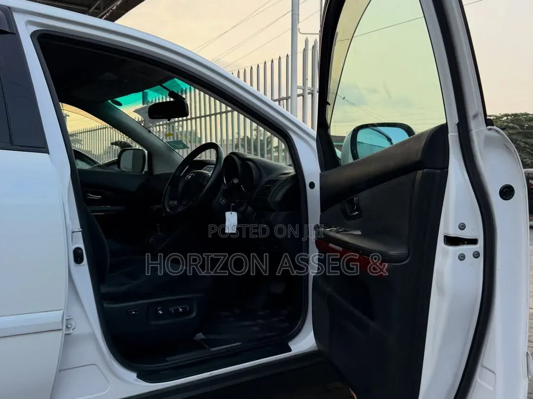 Toyota Harrier 2007 White