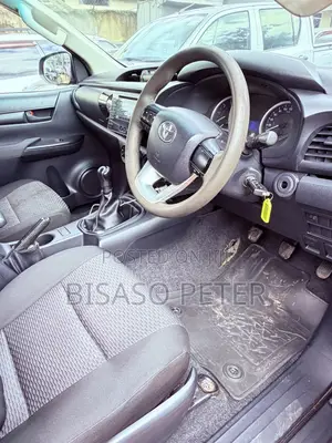 Toyota Hilux 2017 Black