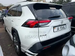 Toyota RAV4 2019 White