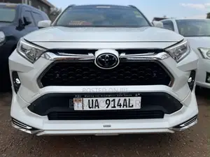 Toyota RAV4 2019 White
